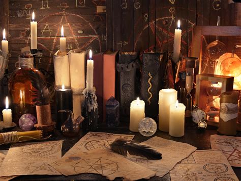 Witchcraft Shack: The Art of Divination and Fortune-Telling